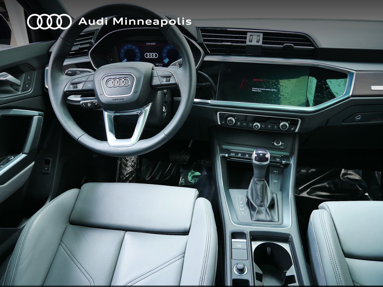 Thumbnail: 2025 Audi Q3 - 18