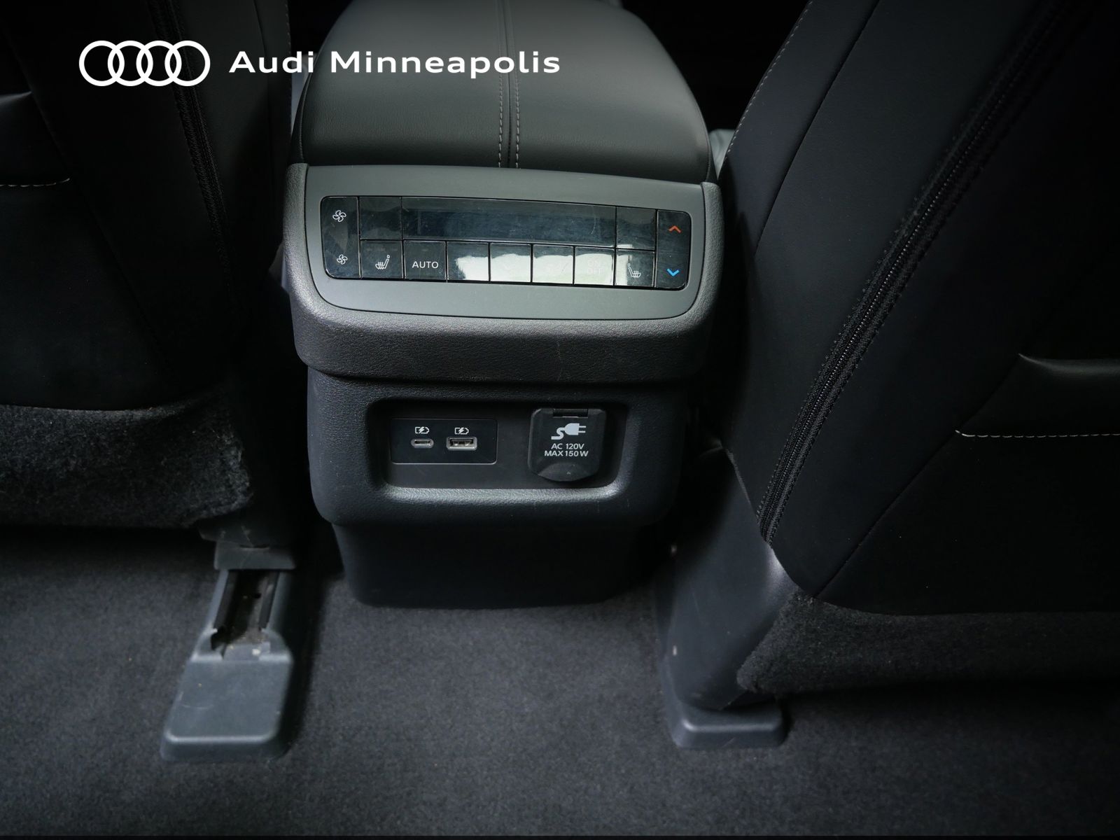 Thumbnail: 2023 Nissan Pathfinder - 16