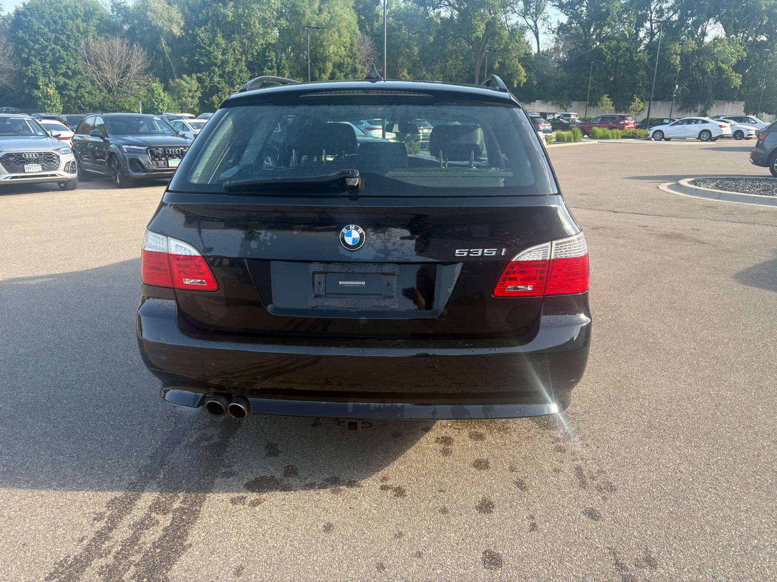 Thumbnail: 2010 BMW 5 Series - 7