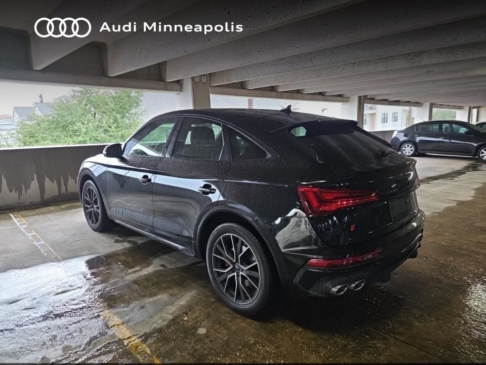 Thumbnail: 2023 Audi SQ5 - 10