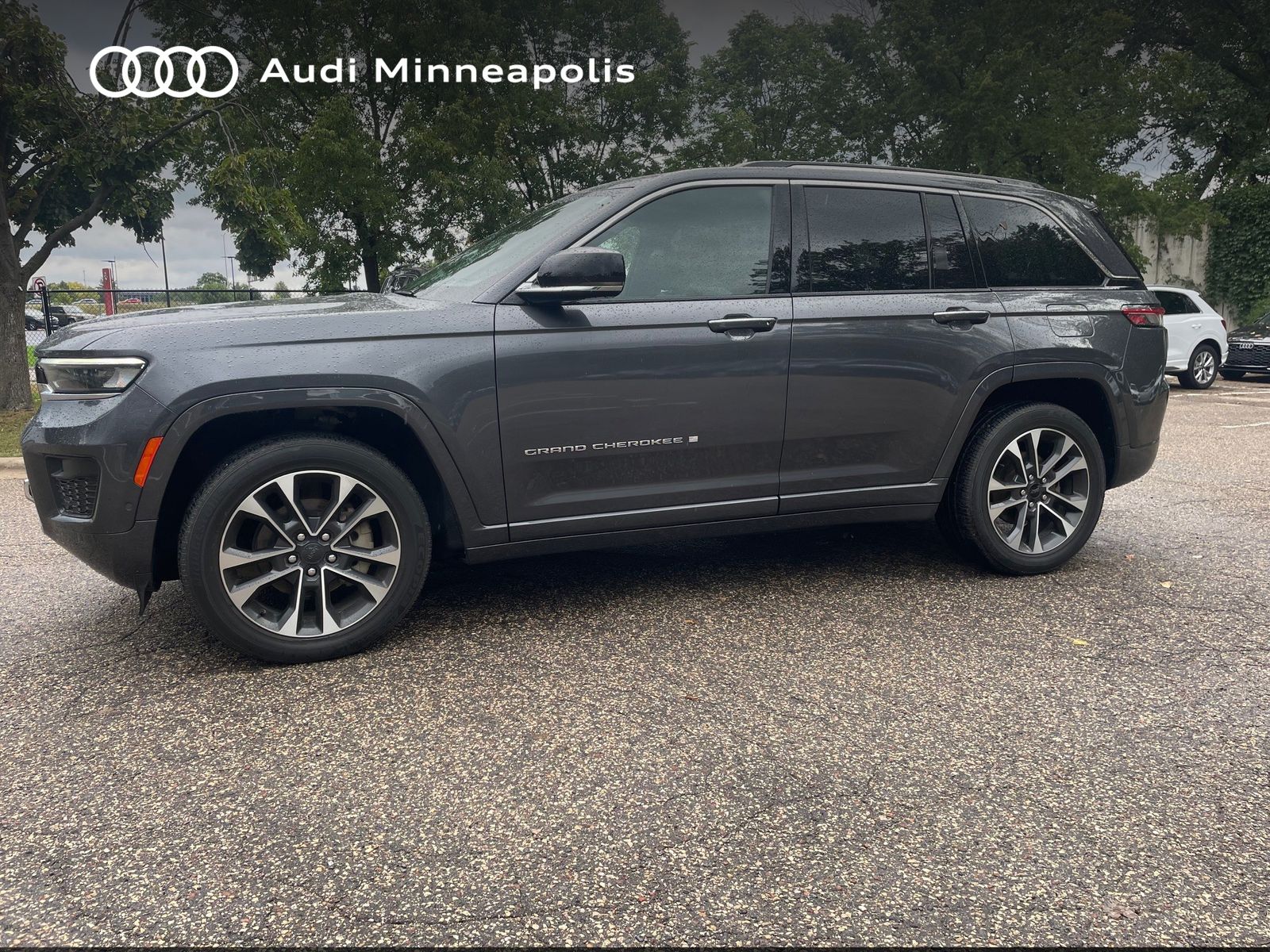 Thumbnail: 2022 Jeep Grand Cherokee - 3