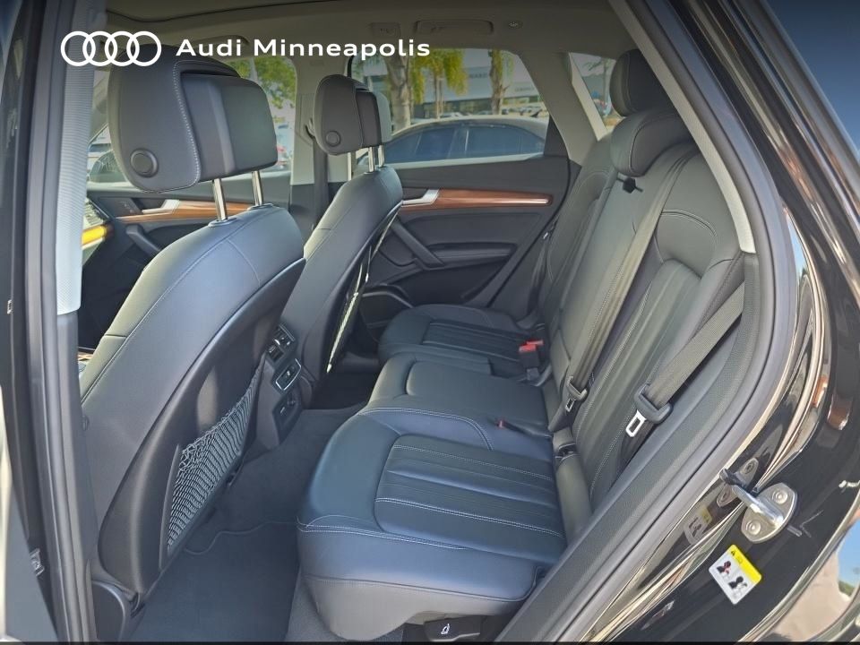 Thumbnail: 2023 Audi Q5 - 17