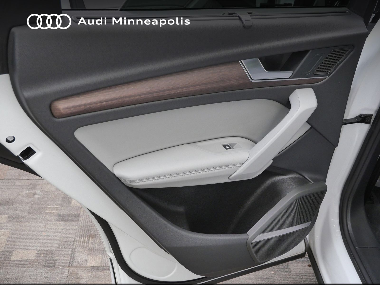 Thumbnail: 2023 Audi Q5 - 14