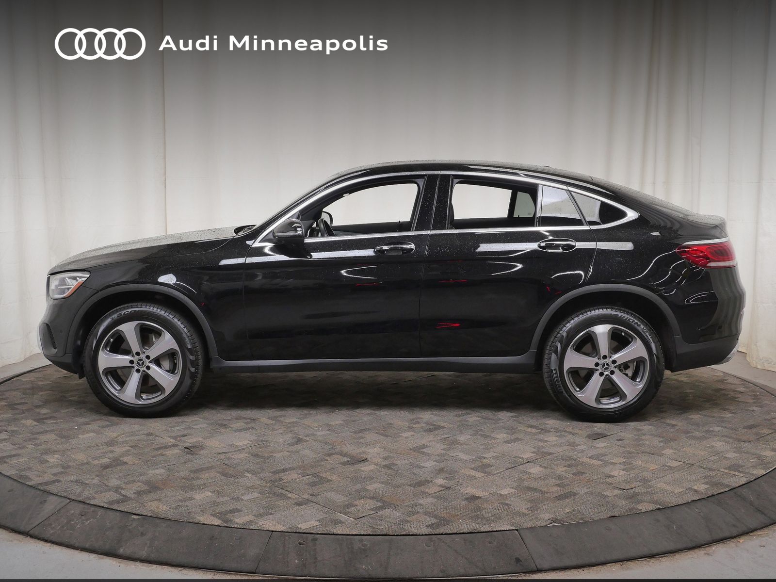 Thumbnail: 2023 Mercedes-Benz GLC - 2