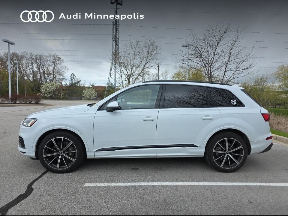 Thumbnail: 2023 Audi Q7 - 10