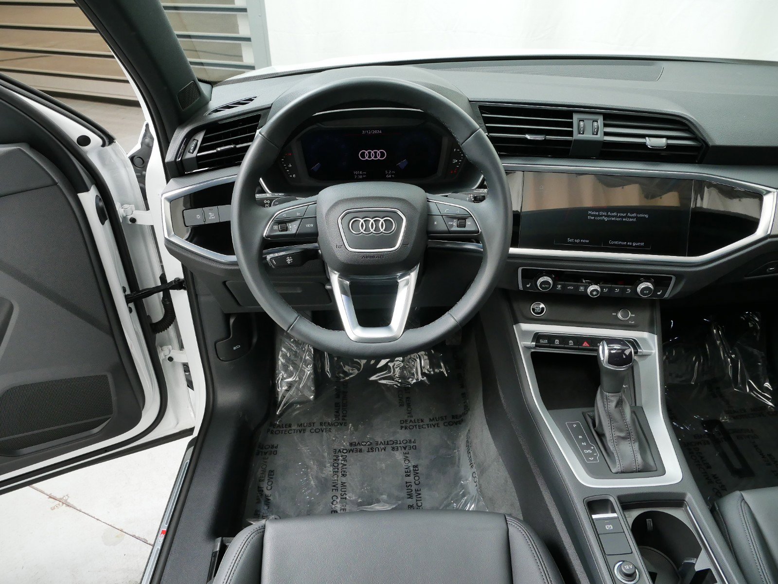 Thumbnail: 2023 Audi Q3 - 13