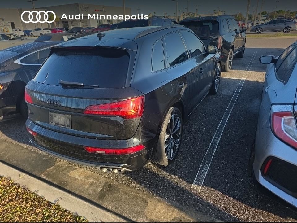 Thumbnail: 2023 Audi SQ5 - 7