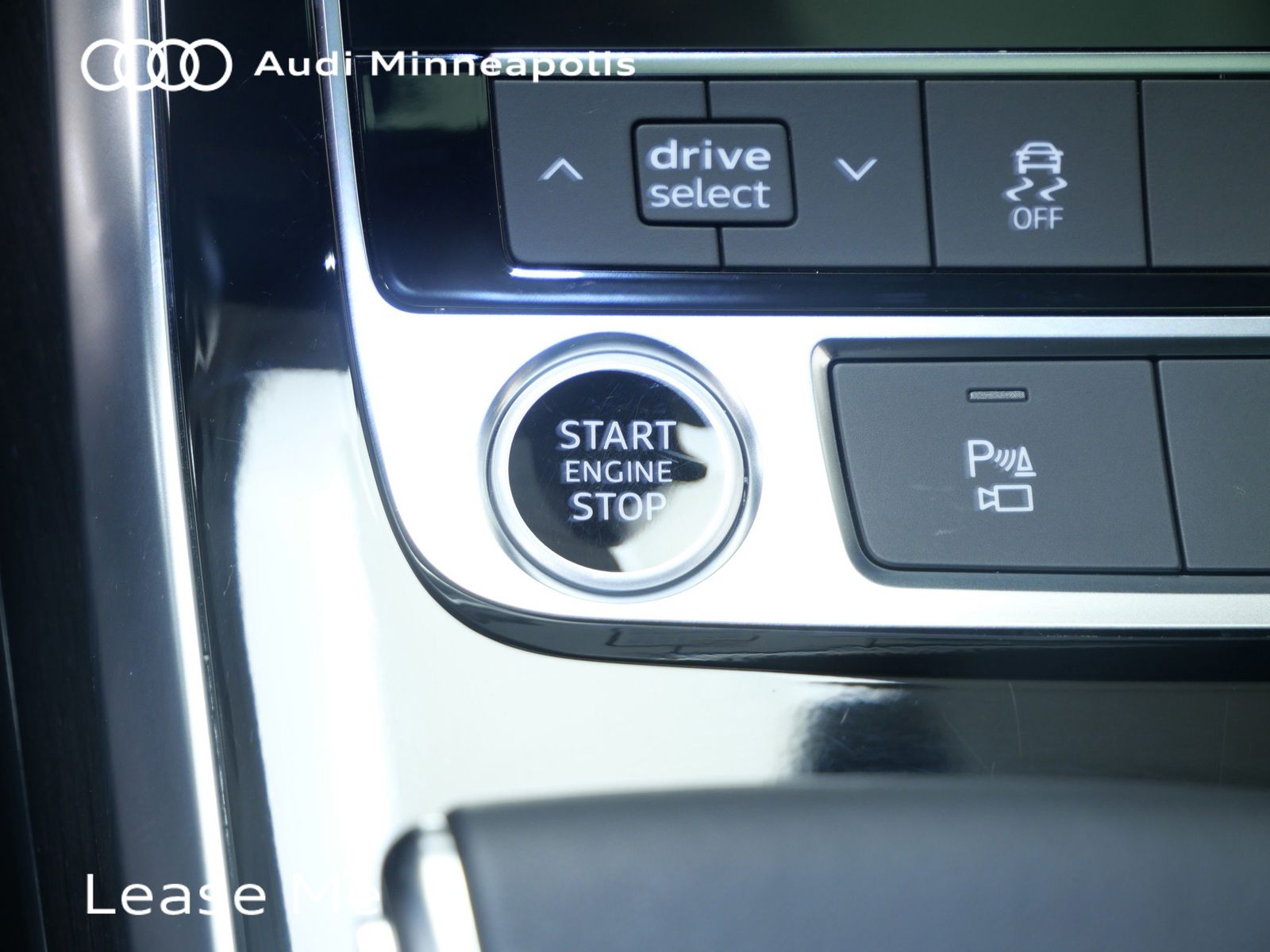 Thumbnail: 2025 Audi Q7 - 23