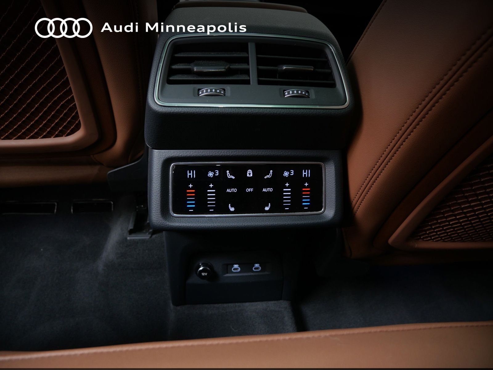 Thumbnail: 2024 Audi Q8 e-tron - 18