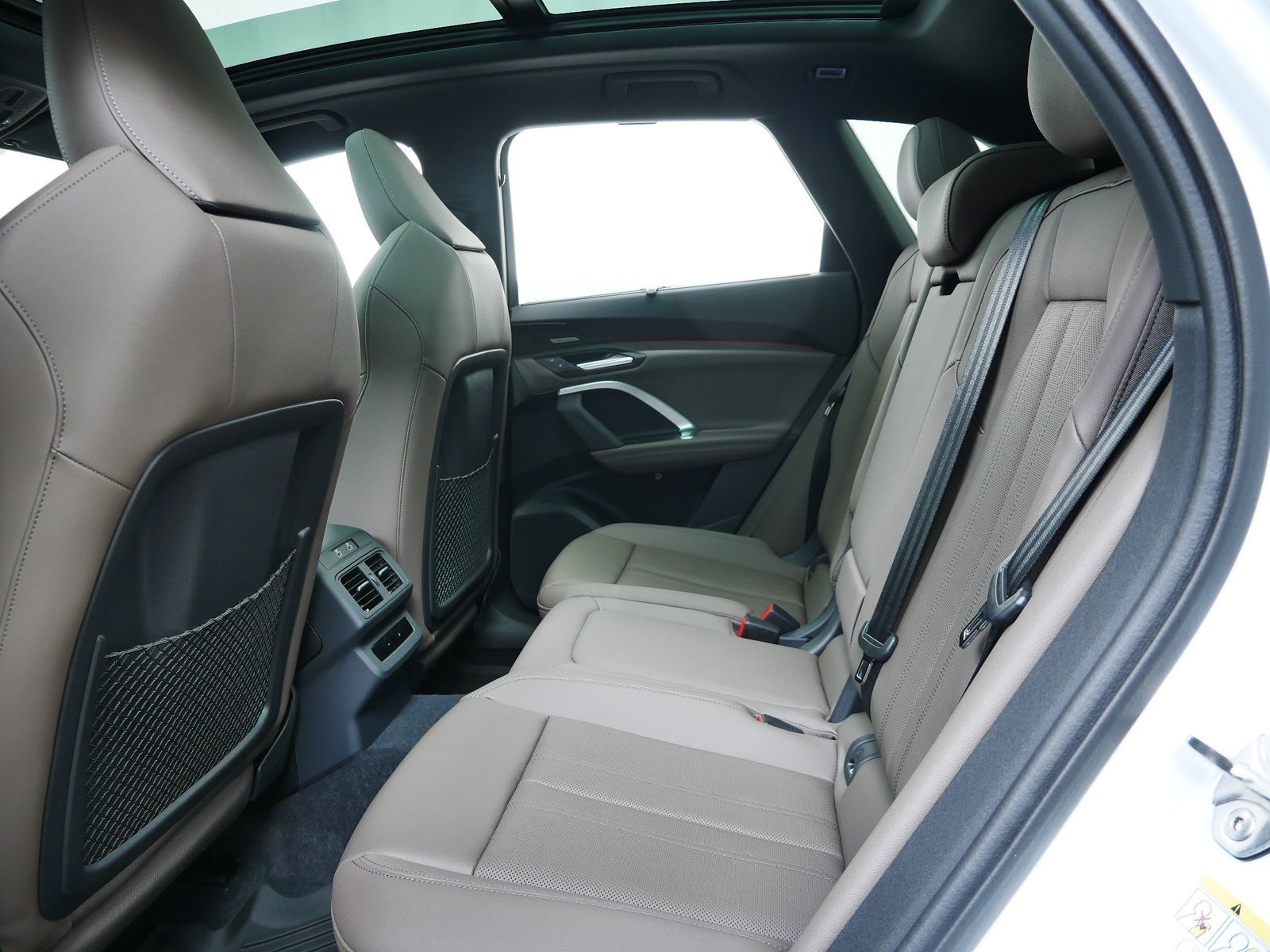 Thumbnail: 2025 Audi Q5 - 12