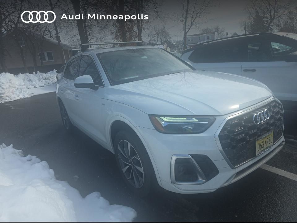 Thumbnail: 2023 Audi Q5 - 10