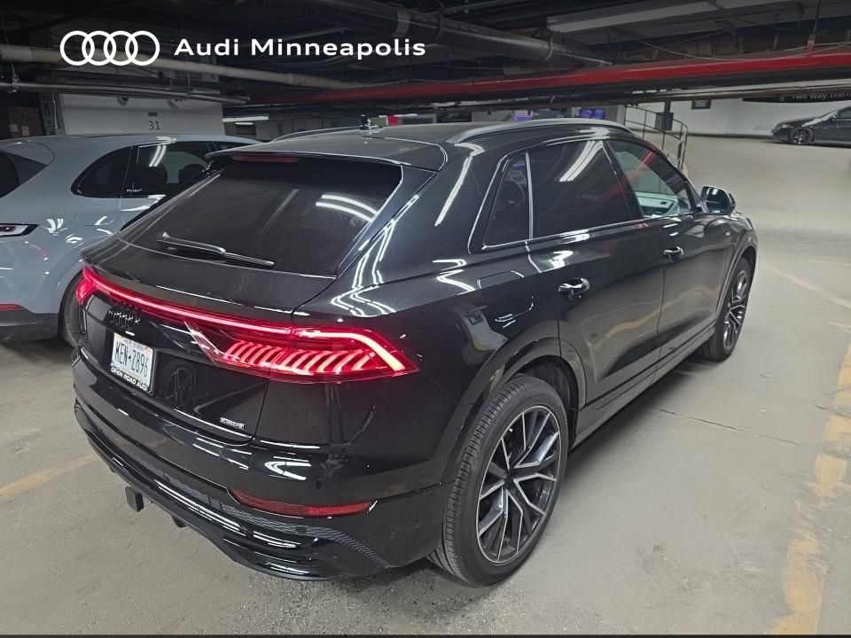 Thumbnail: 2023 Audi Q8 - 12