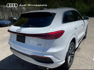 Thumbnail: 2025 Audi Q5 - 6