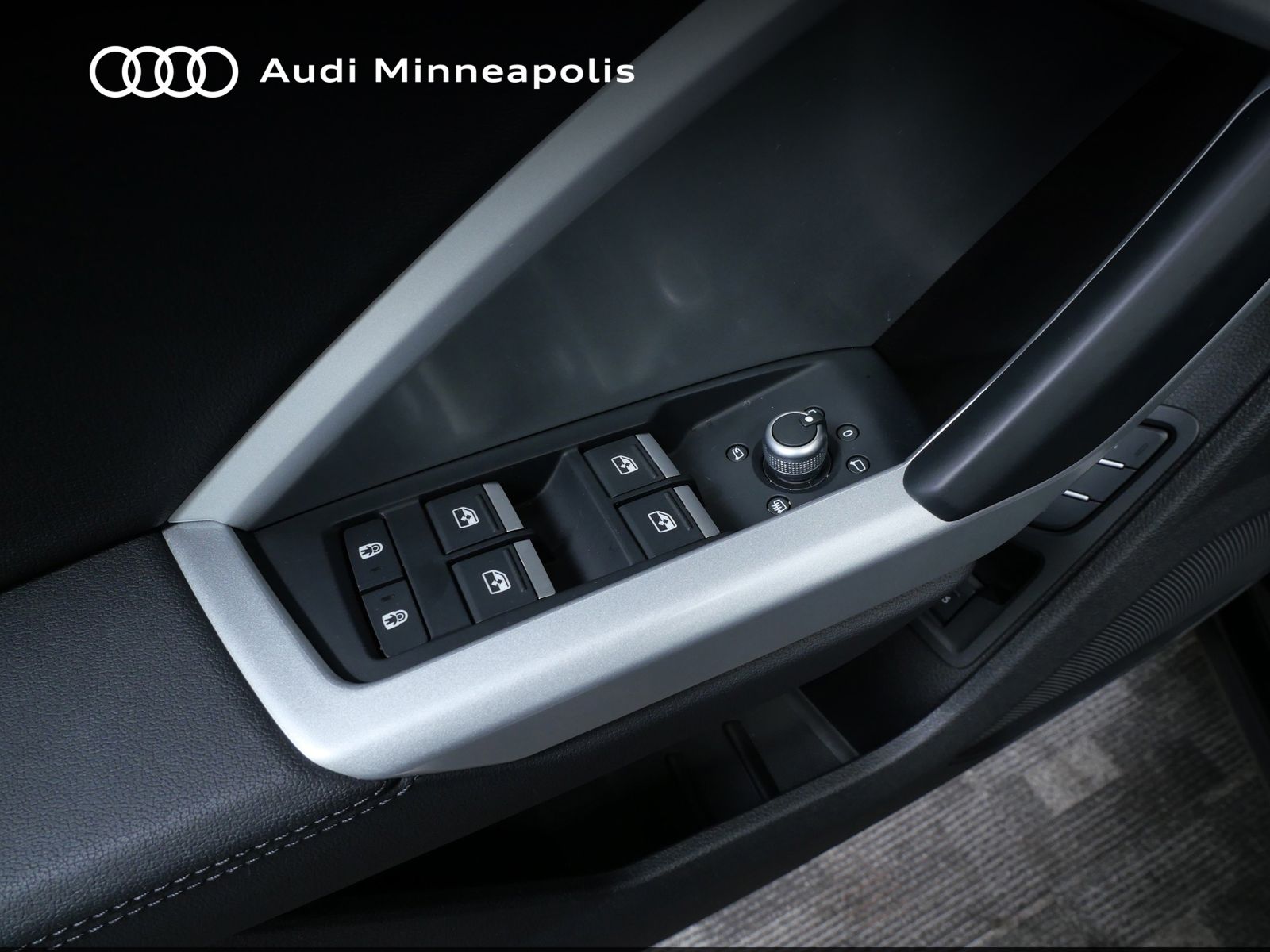 Thumbnail: 2023 Audi Q3 - 23