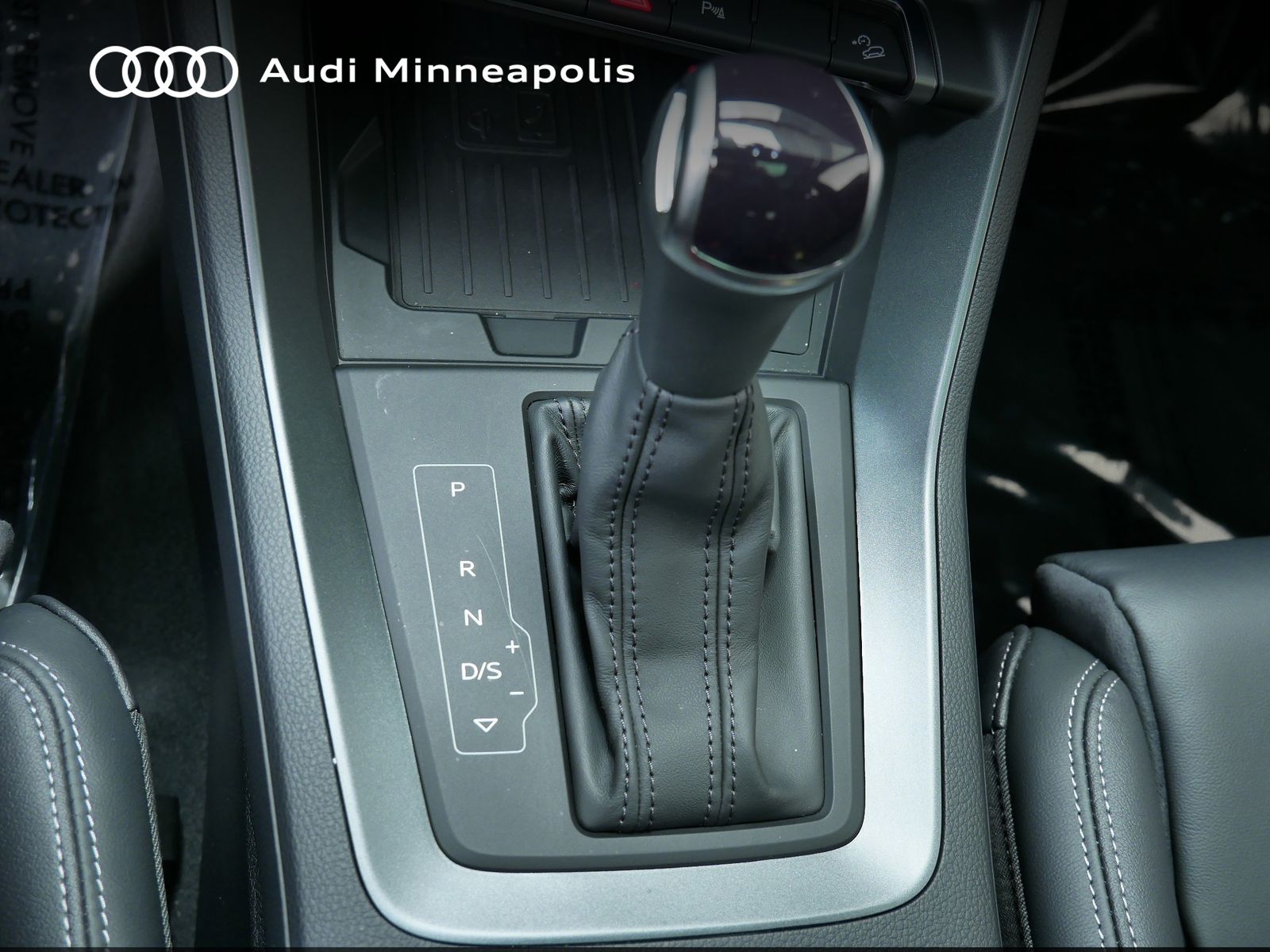 Thumbnail: 2025 Audi Q3 - 27