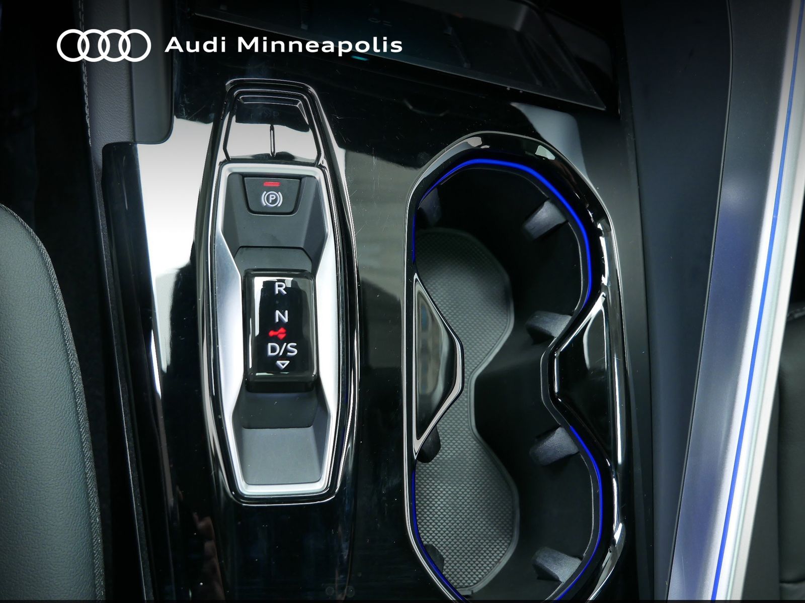 Thumbnail: 2025 Audi Q5 - 20