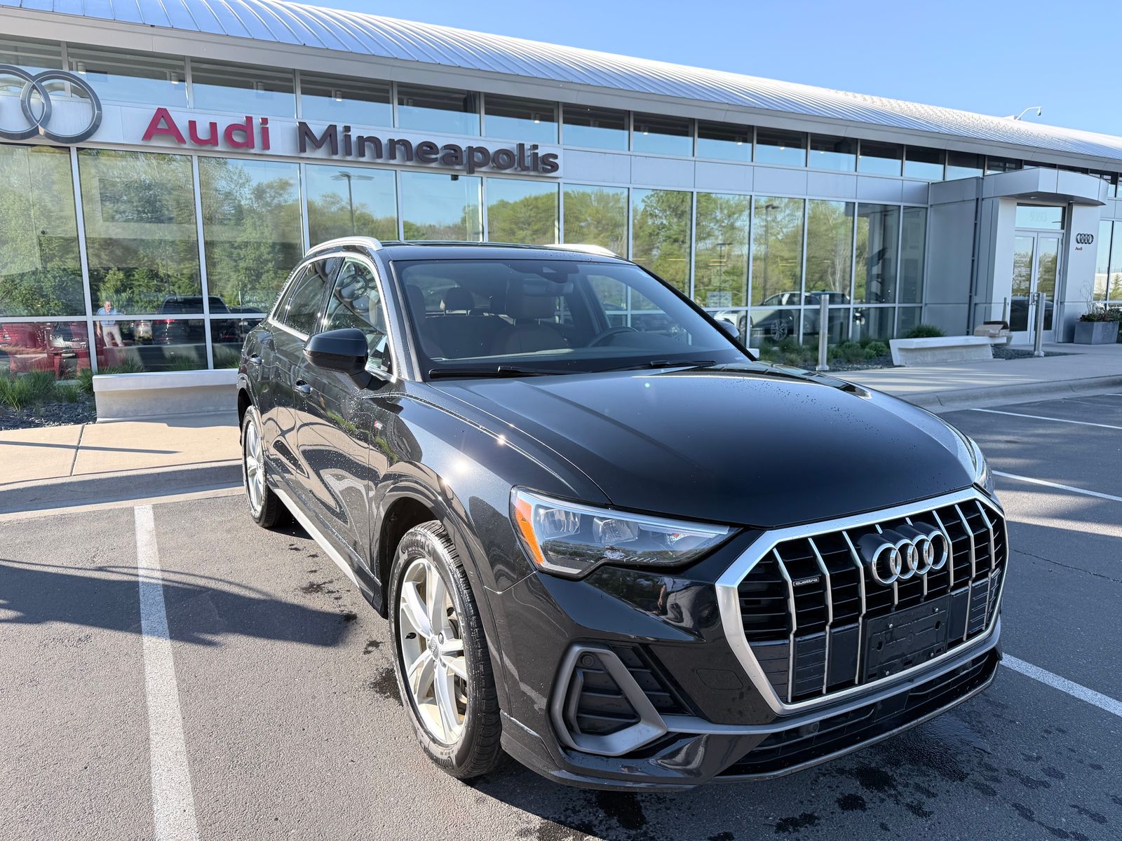 Thumbnail: 2020 Audi Q3 - 3