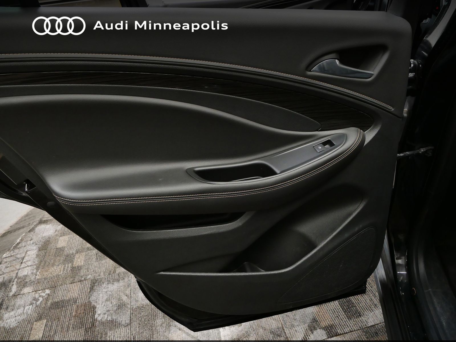 Thumbnail: 2017 Buick Envision - 14