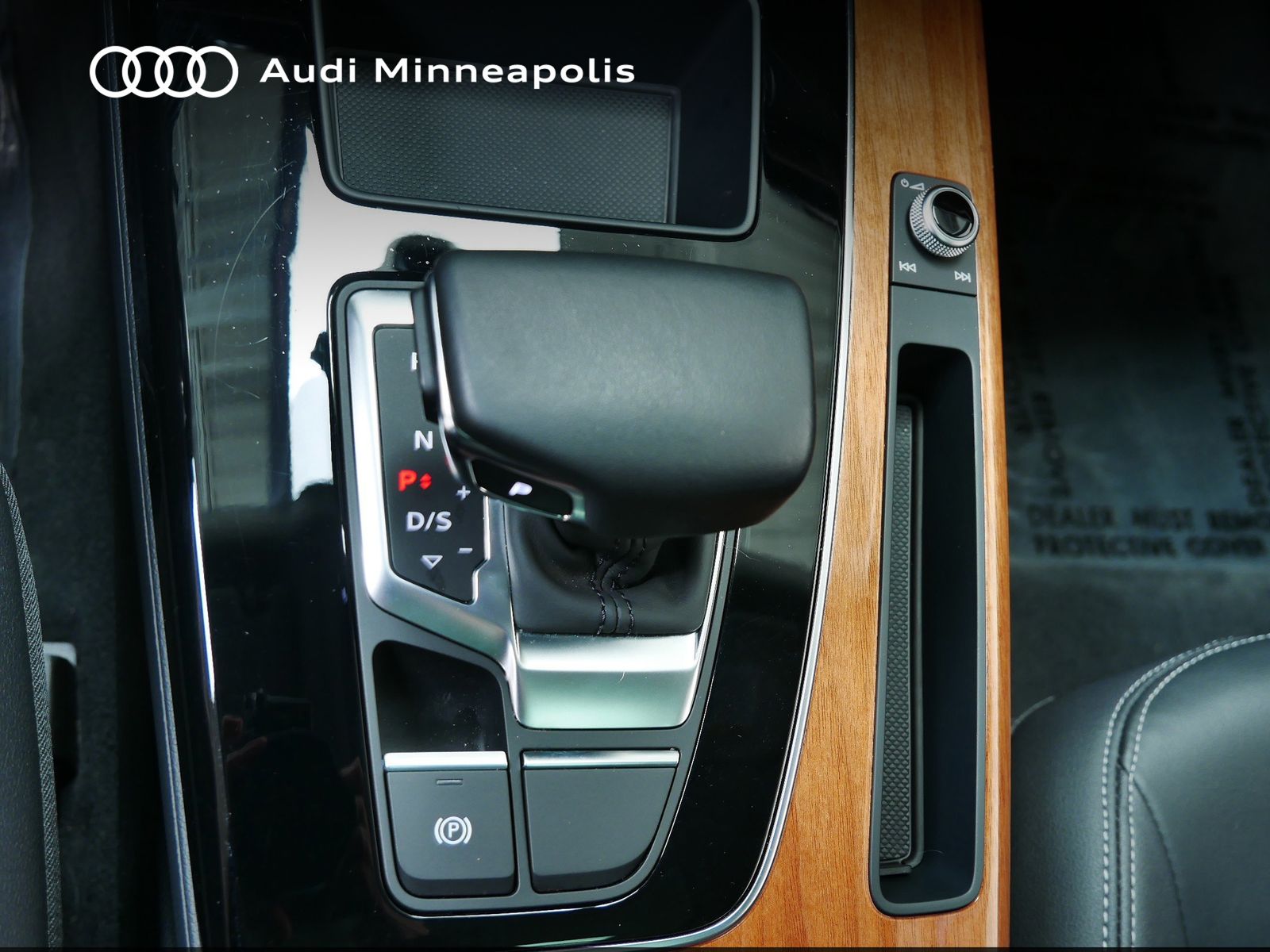 Thumbnail: 2023 Audi Q5 - 21