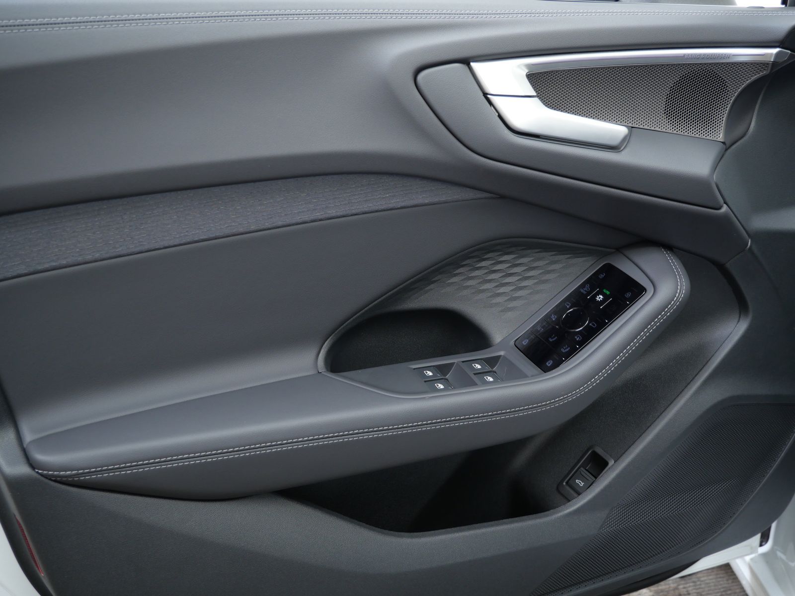 Thumbnail: 2025 Audi A5 - 10