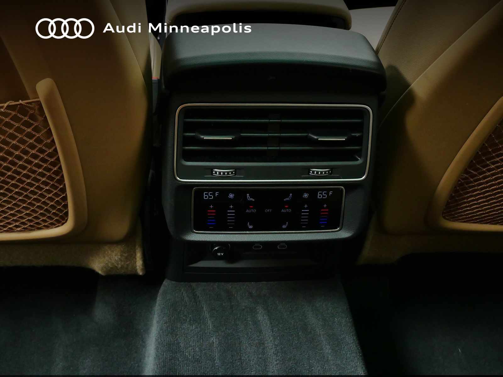 Thumbnail: 2025 Audi Q8 - 17