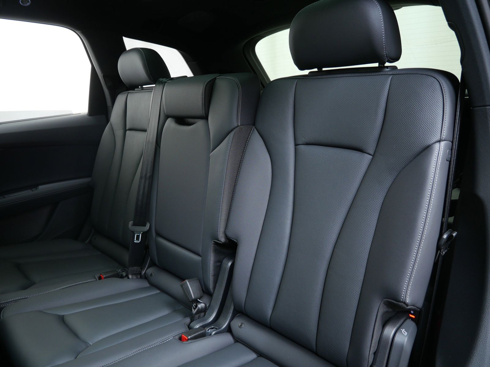 Thumbnail: 2026 Audi Q7 - 12