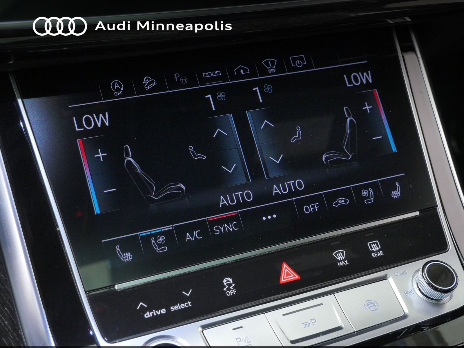 Thumbnail: 2023 Audi Q7 - 28