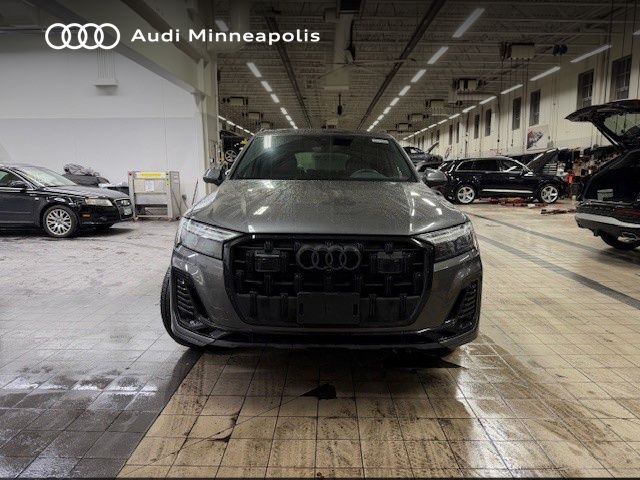 Thumbnail: 2025 Audi Q7 - 11