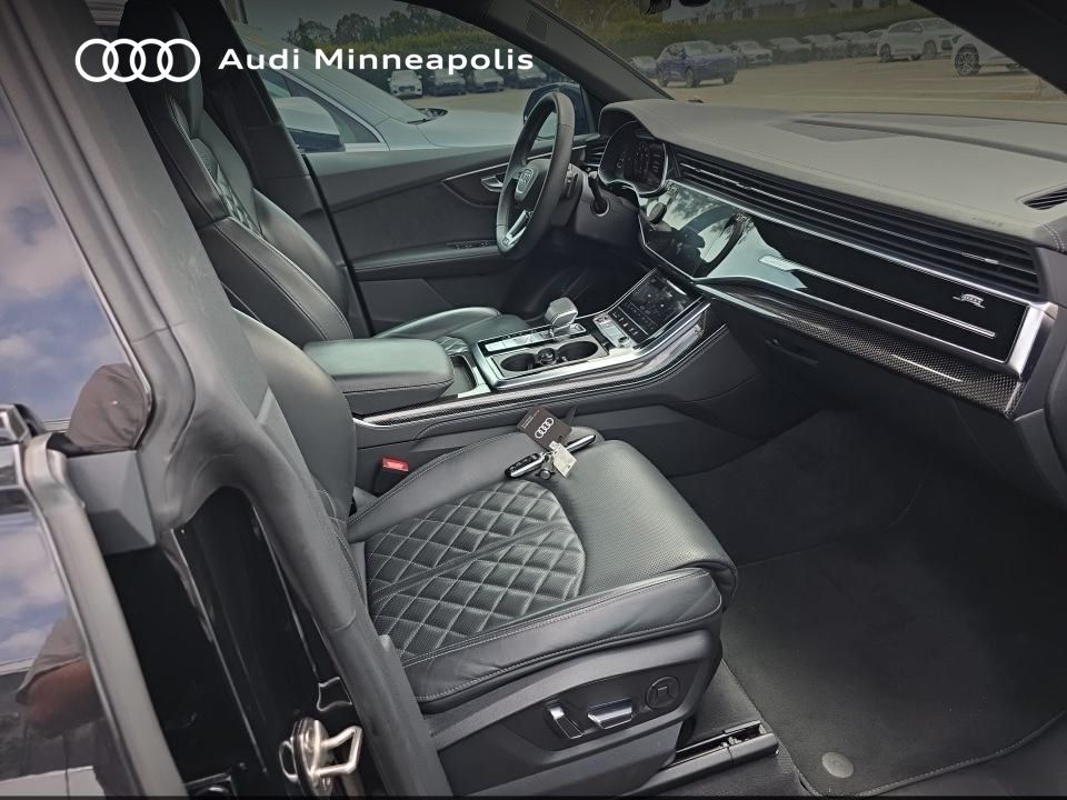 Thumbnail: 2023 Audi SQ8 - 13