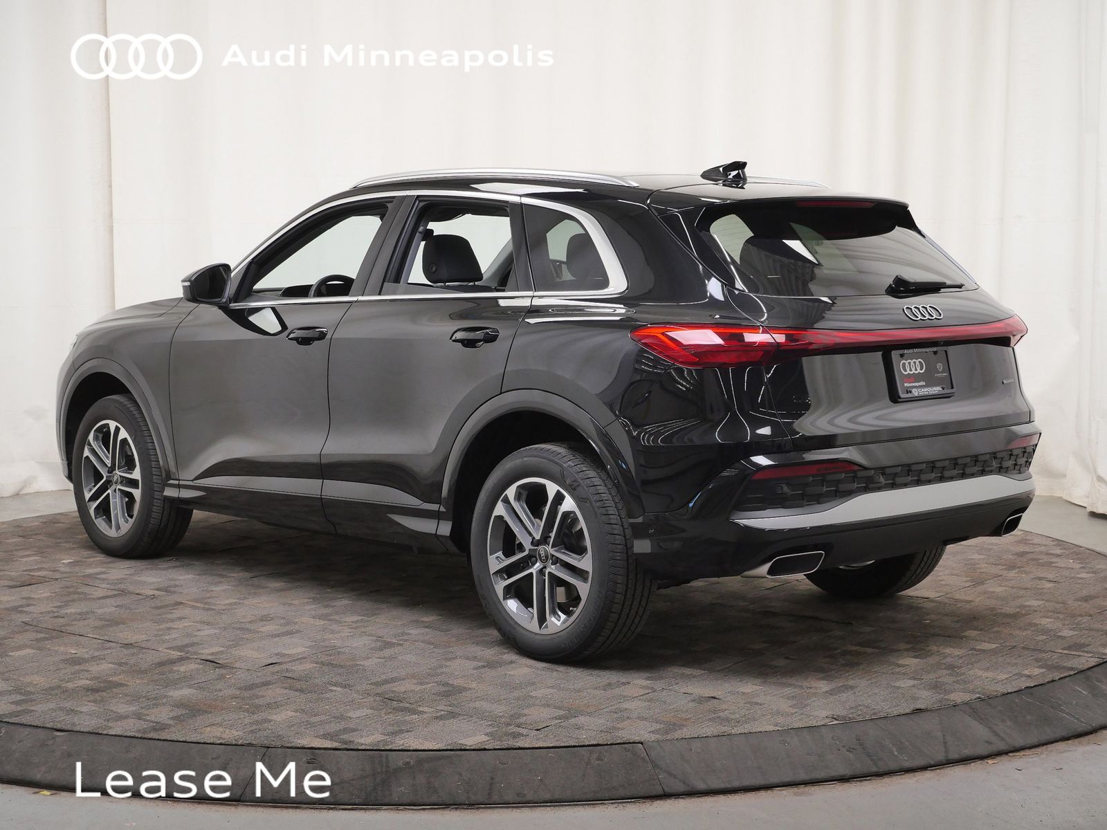 Thumbnail: 2025 Audi Q5 - 4