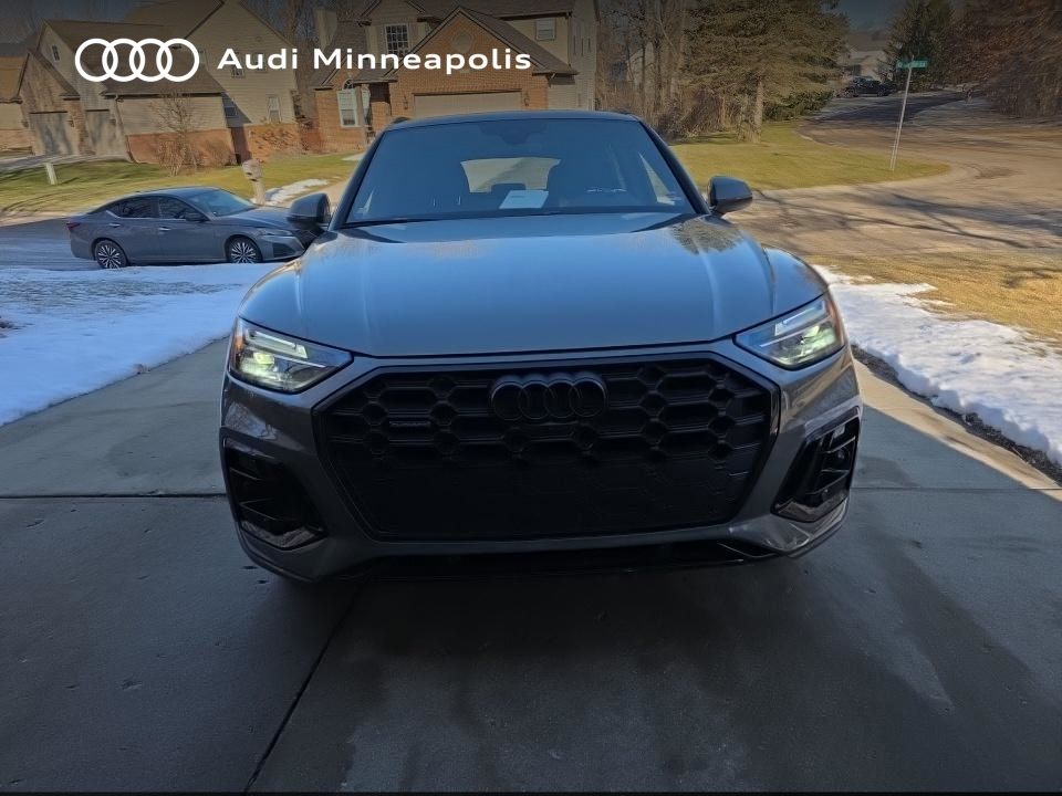 Thumbnail: 2024 Audi Q5 - 8