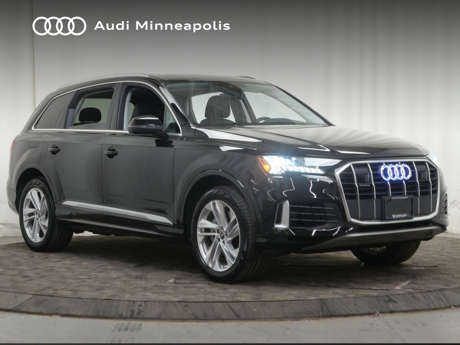 Thumbnail: 2023 Audi Q7 - 10