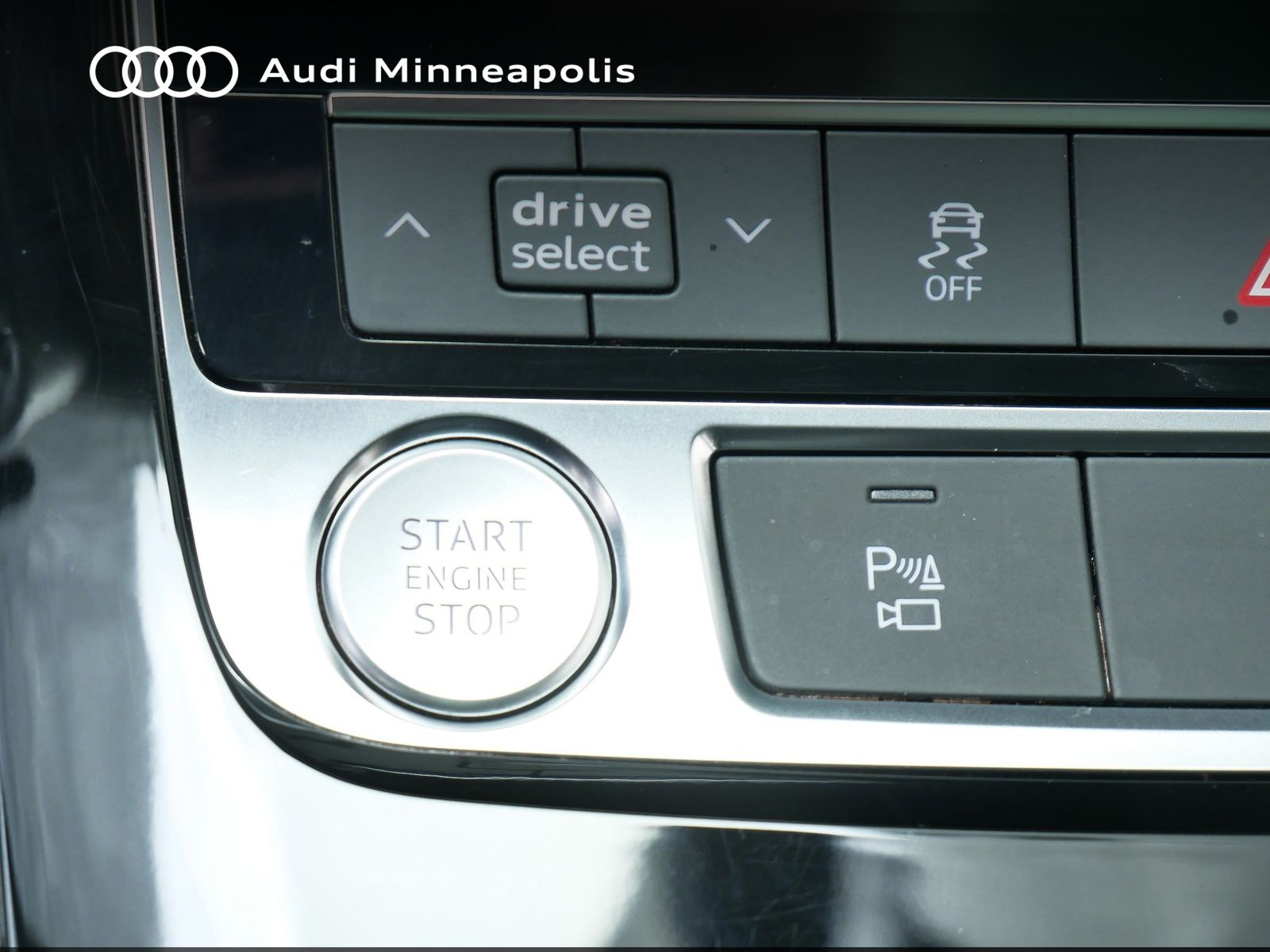 Thumbnail: 2020 Audi Q7 - 30