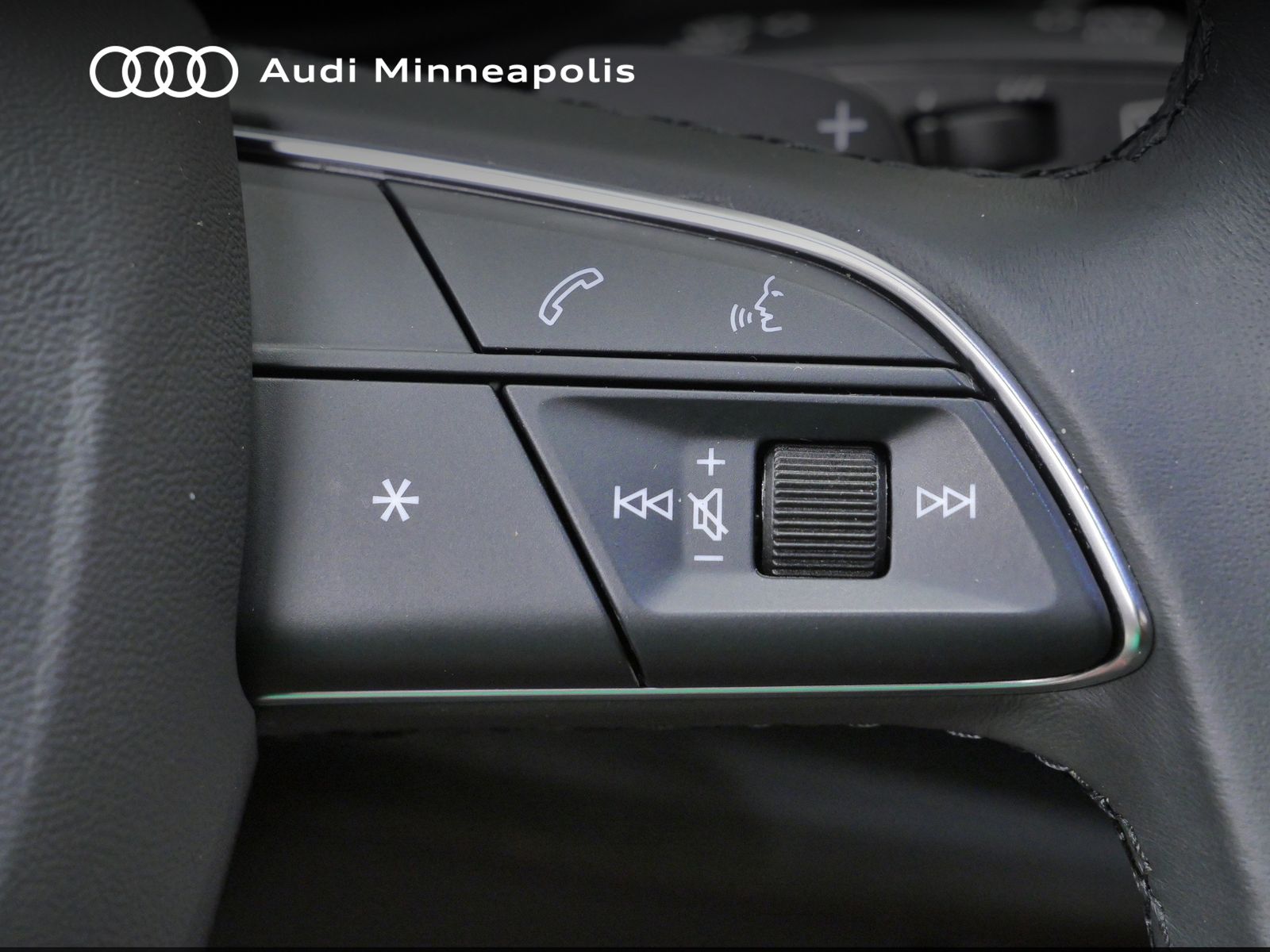 Thumbnail: 2023 Audi Q8 - 23