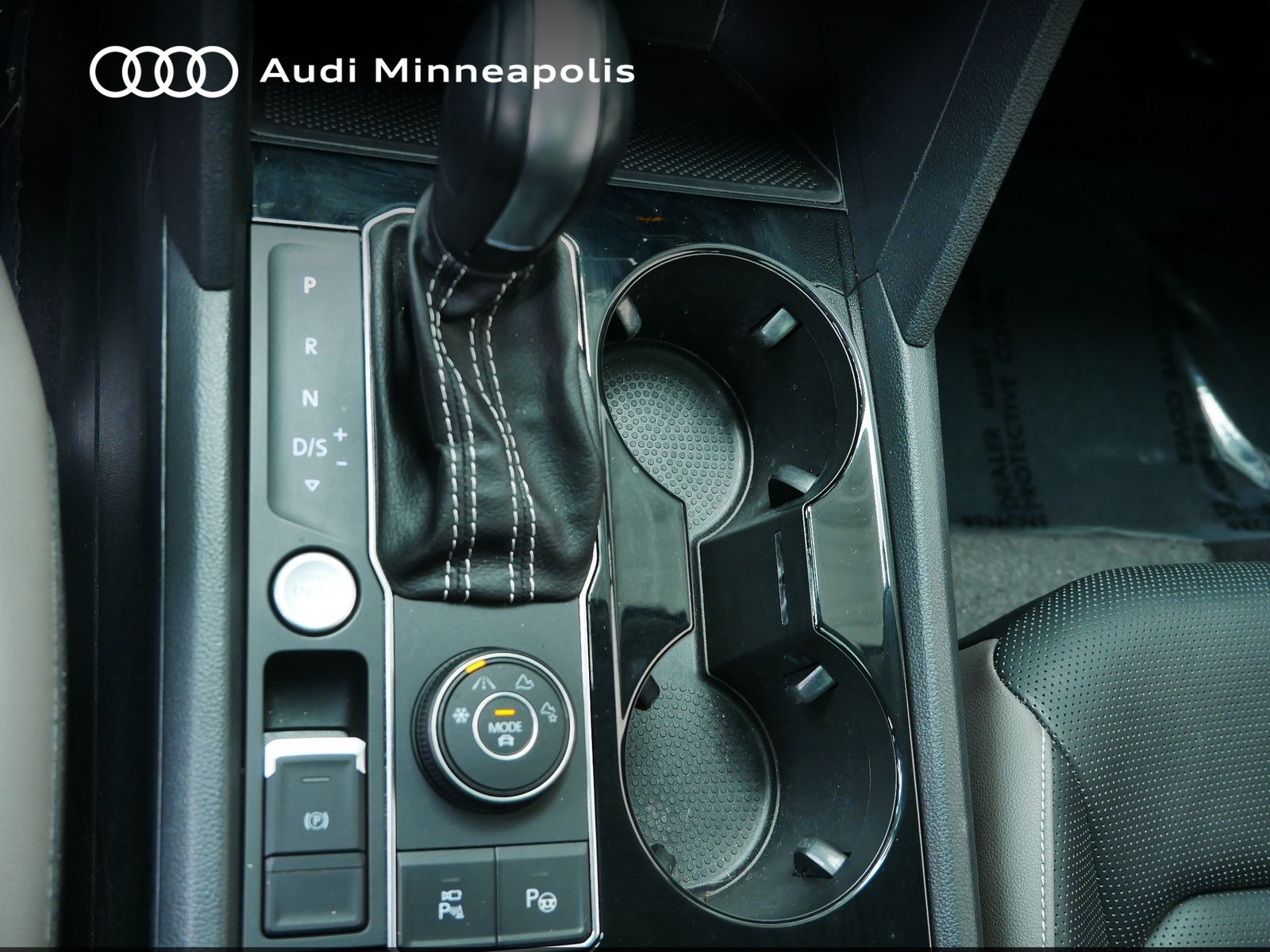 Thumbnail: 2021 Volkswagen Atlas - 23