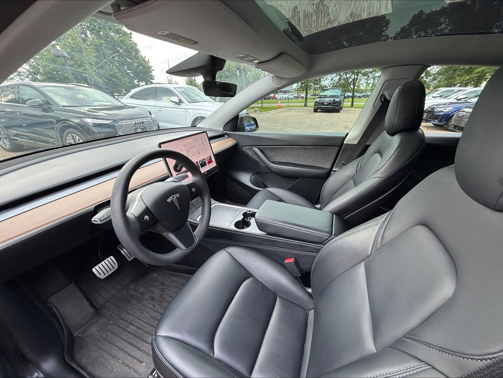 Used 2022 Tesla Model Y Performance with VIN 7SAYGDEF0NF494598 for sale in Kansas City