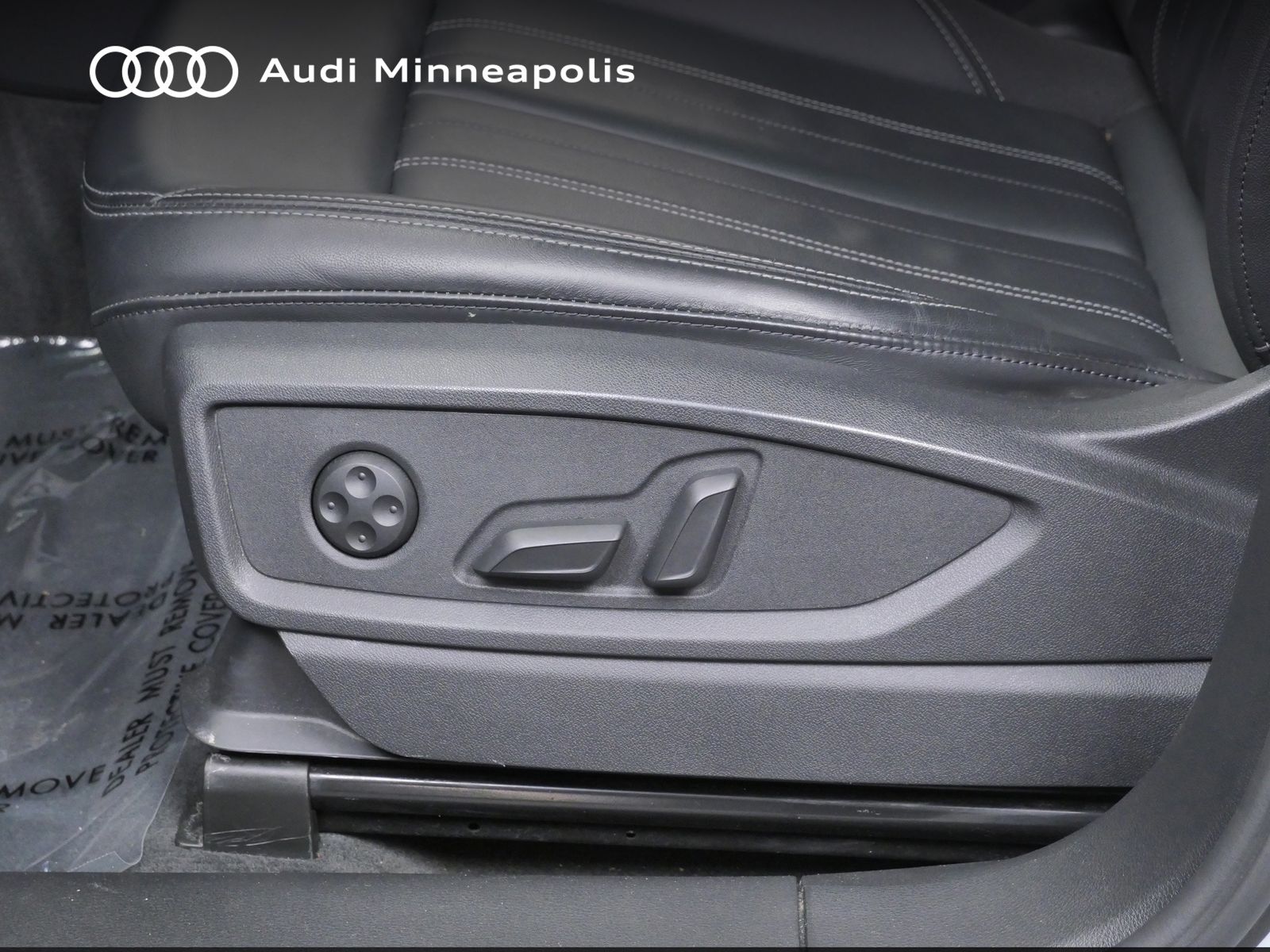 Thumbnail: 2023 Audi Q5 - 13