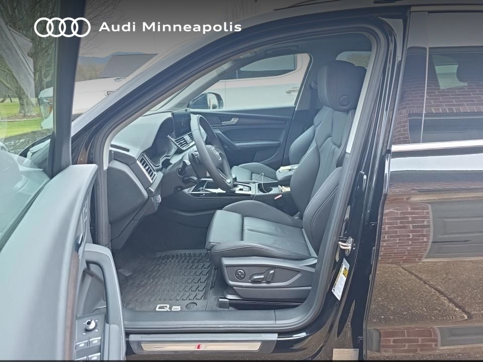 Thumbnail: 2024 Audi Q5 - 13