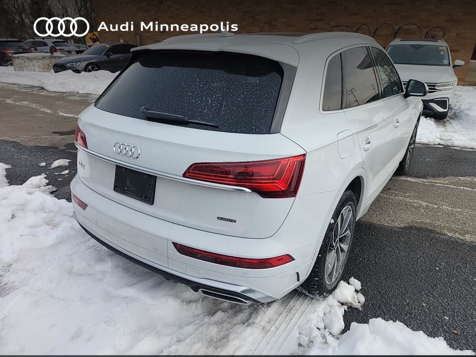 Thumbnail: 2023 Audi Q5 - 9