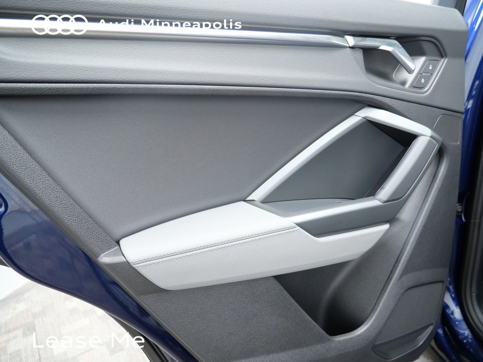 Thumbnail: 2025 Audi Q3 - 16