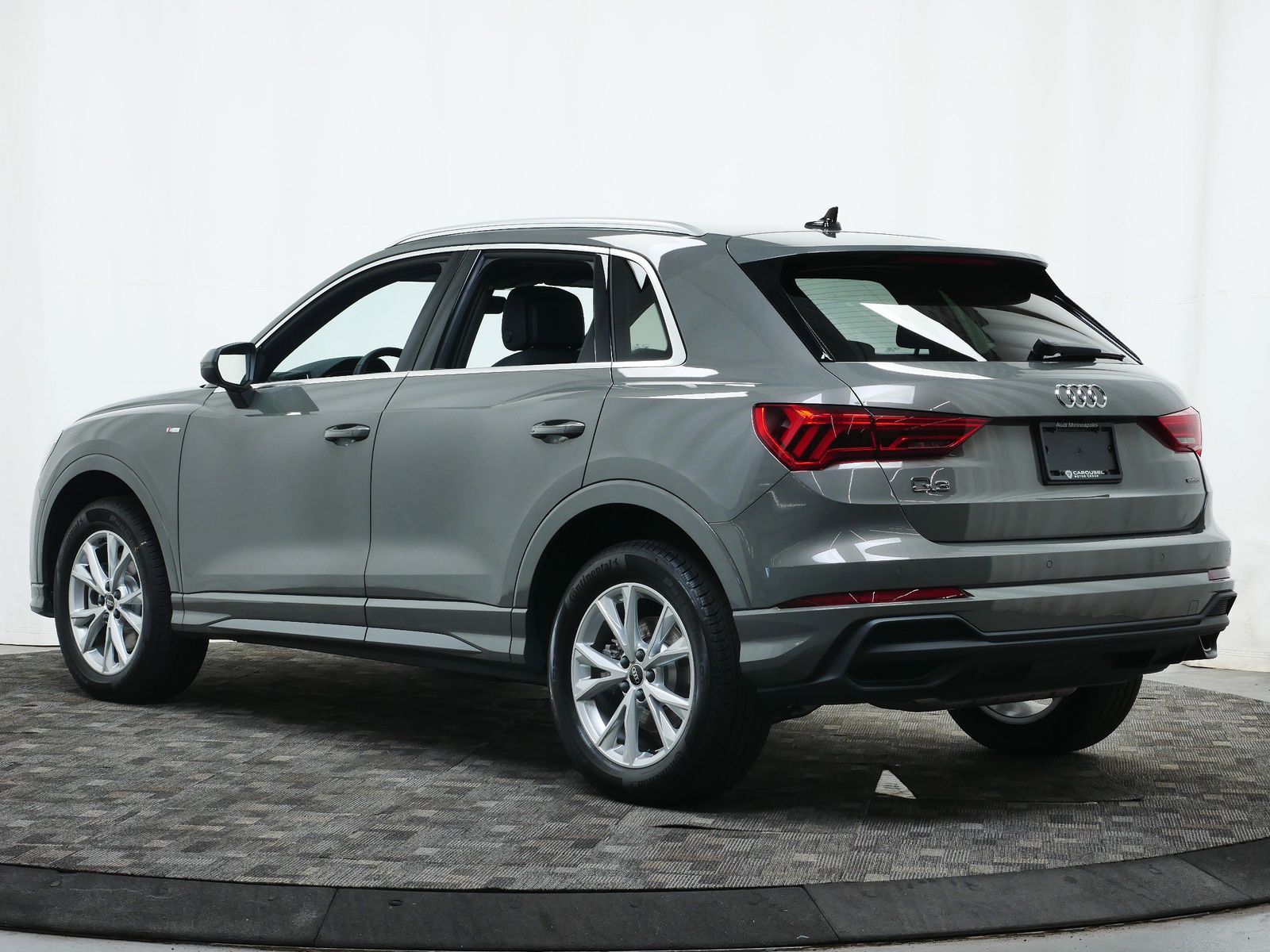 Thumbnail: 2025 Audi Q3 - 4