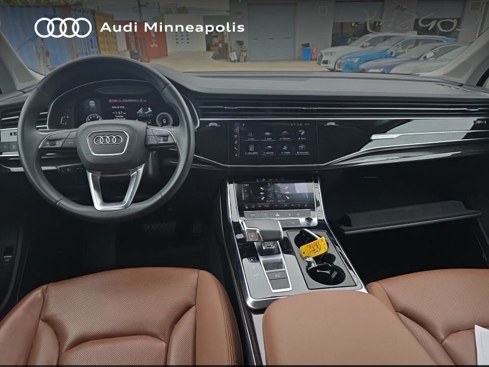 Thumbnail: 2023 Audi Q7 - 2