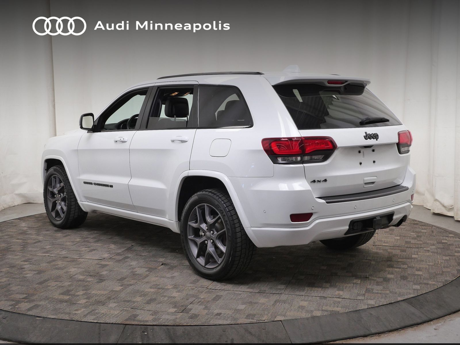 Thumbnail: 2021 Jeep Grand Cherokee - 4