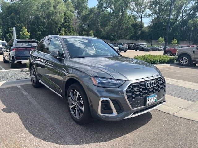 Thumbnail: 2024 Audi Q5 - 3