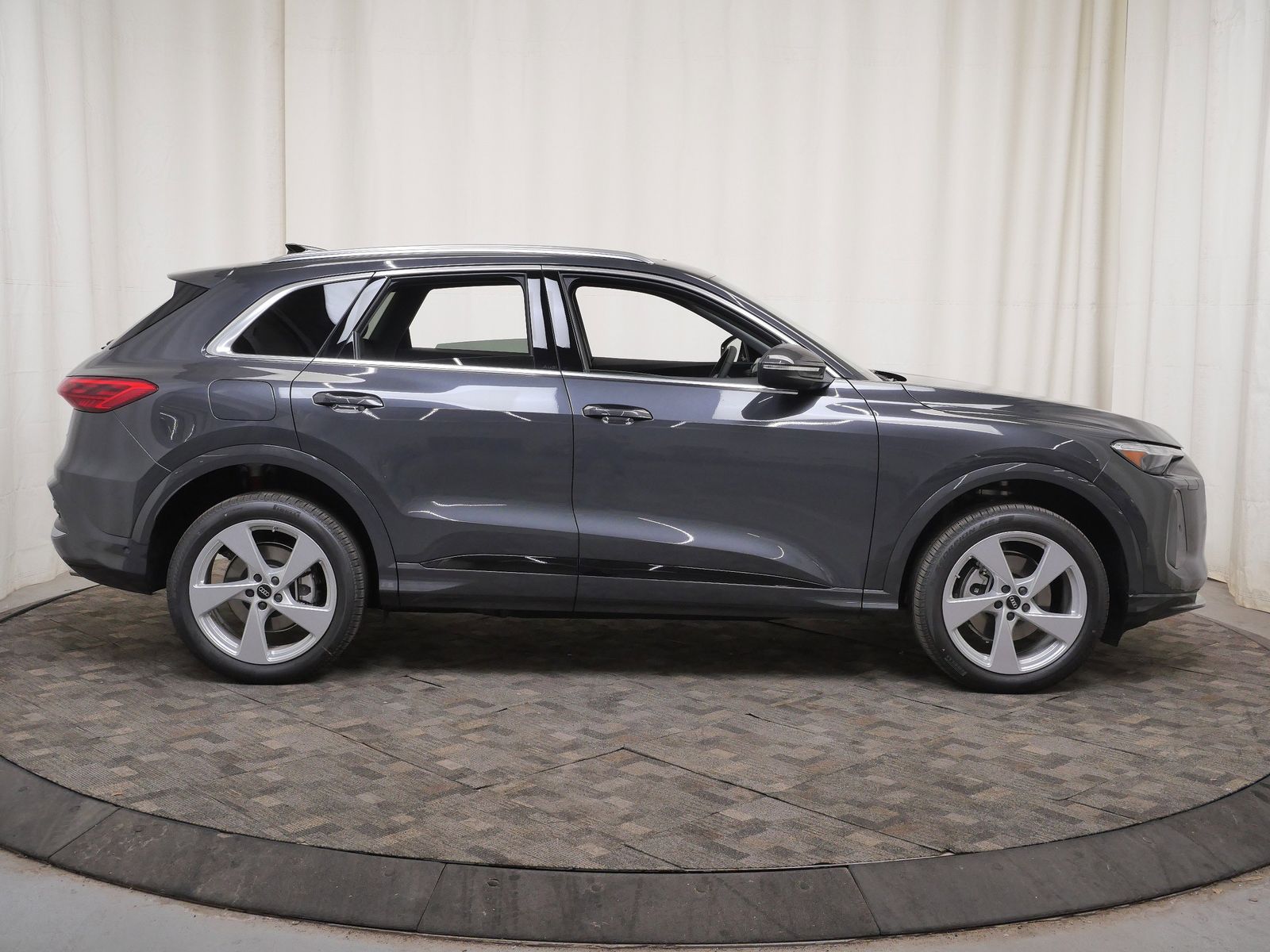 Thumbnail: 2026 Audi Q5 - 7