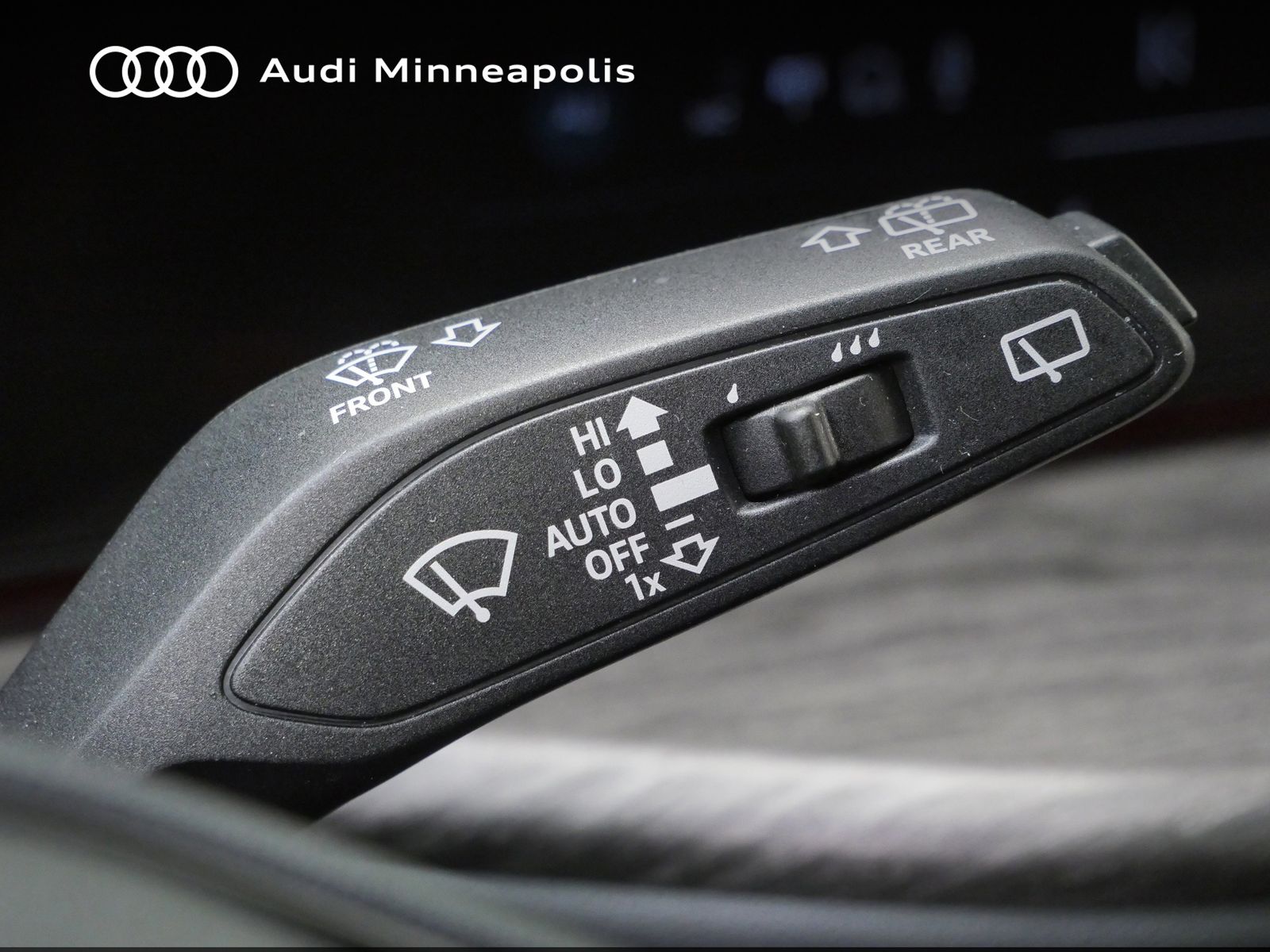 Thumbnail: 2025 Audi Q5 - 23