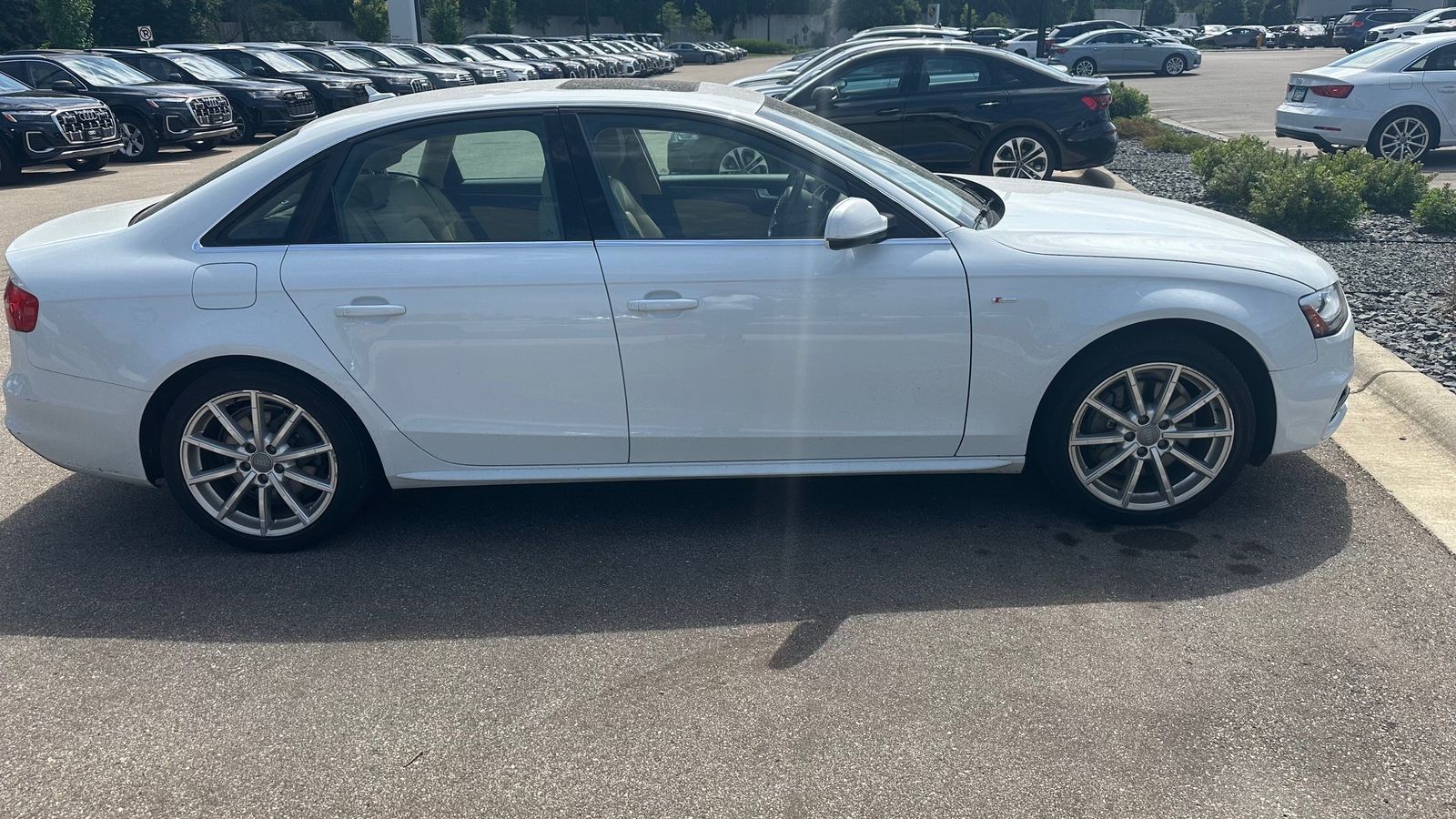 Thumbnail: 2016 Audi A4 - 6