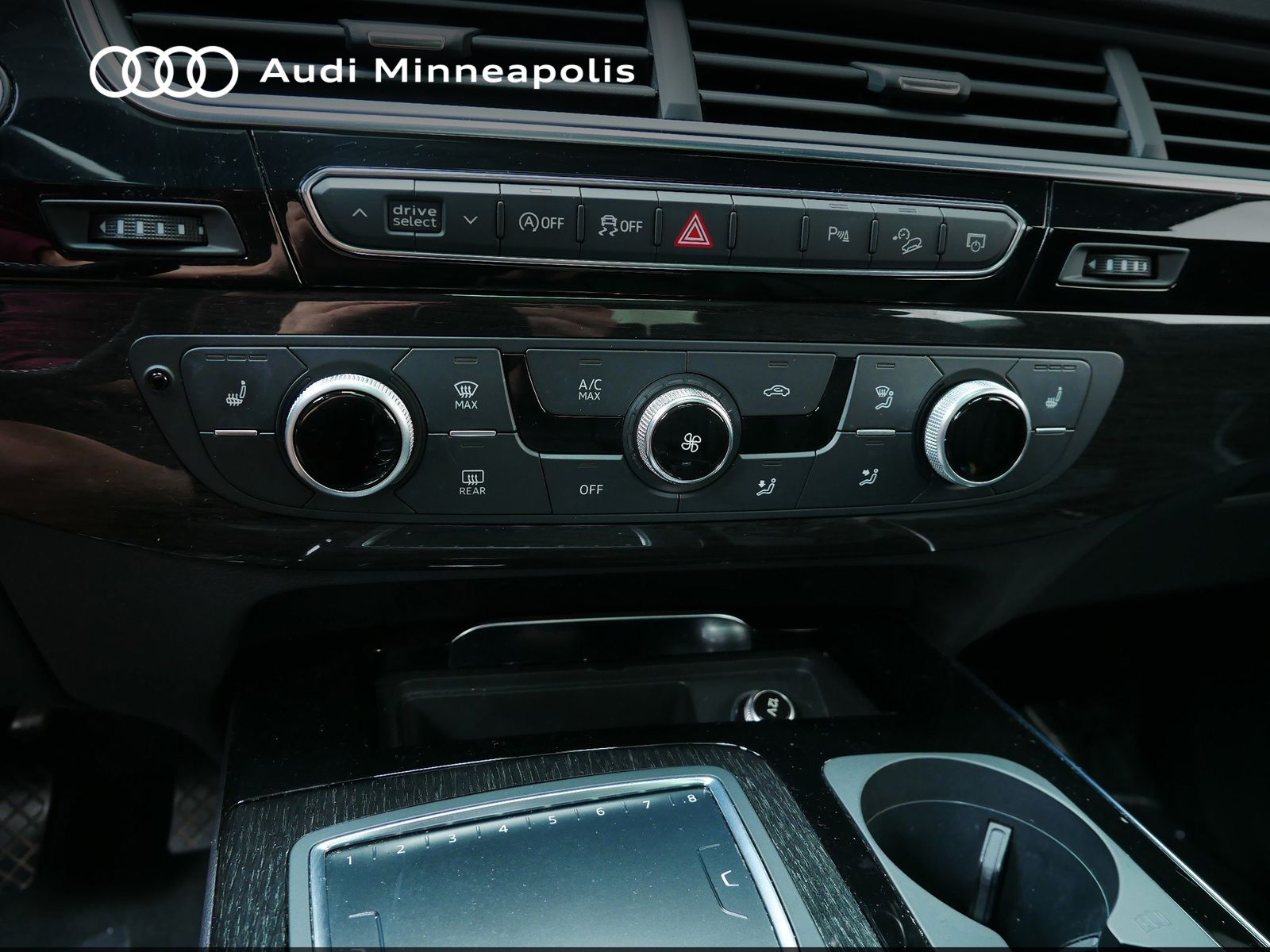 Thumbnail: 2019 Audi Q7 - 29