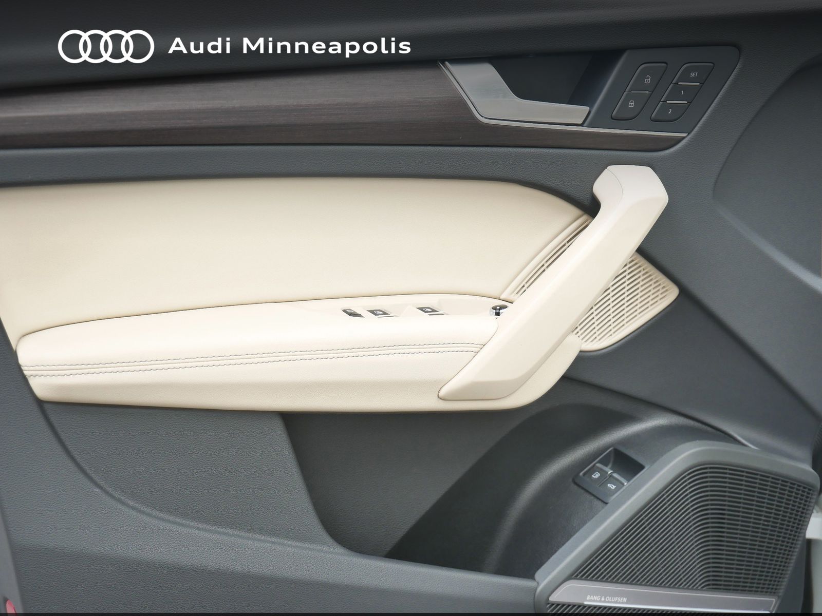 Thumbnail: 2023 Audi Q5 - 12