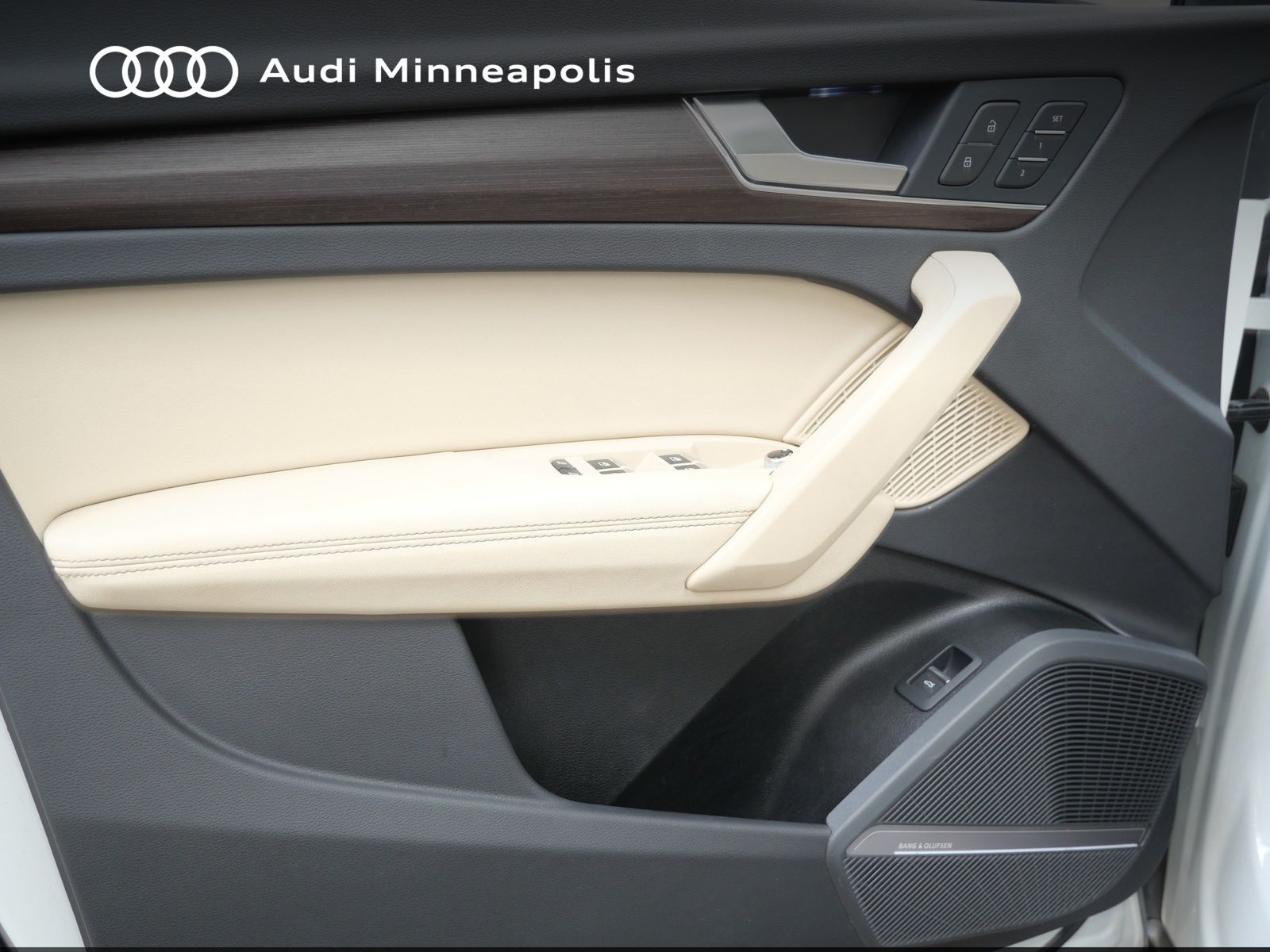 Thumbnail: 2023 Audi Q5 - 13